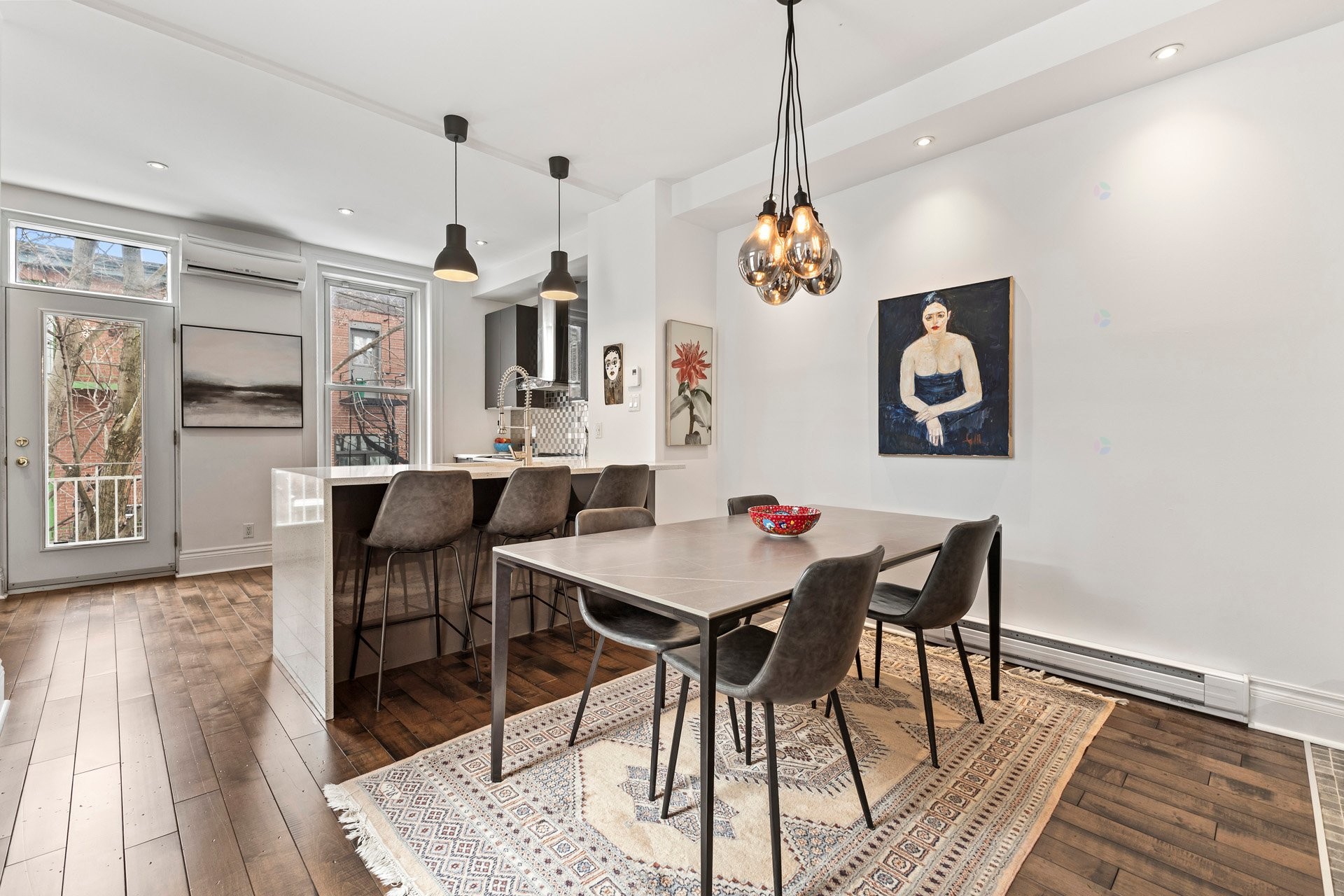 









3636


Av. Henri-Julien

, 10,
Montréal (Le Plateau-Mont-Royal),




QC
H2X3H5

