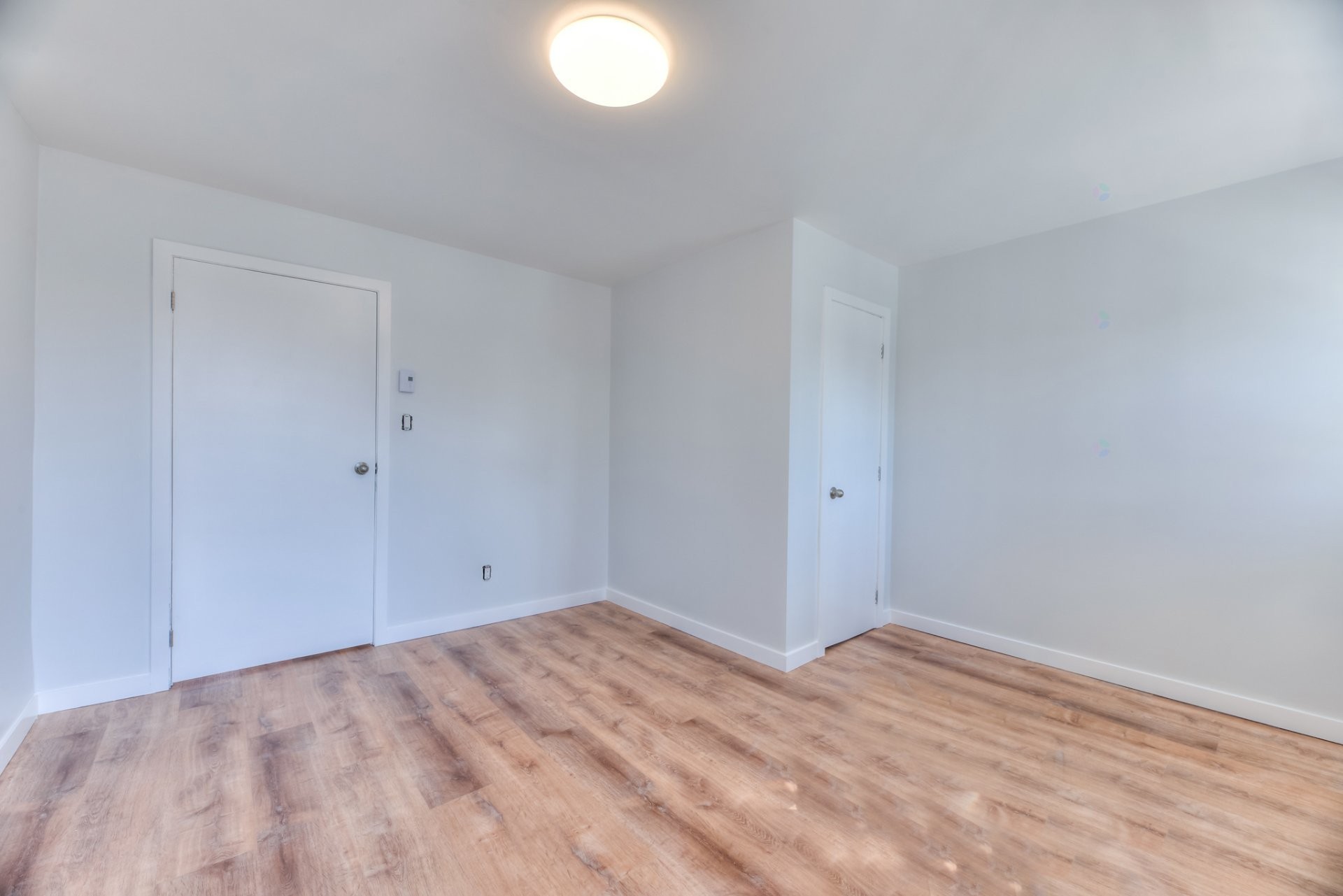 









12295


Rue Valmont

,
Montréal (Ahuntsic-Cartierville),




QC
H3M1A9

