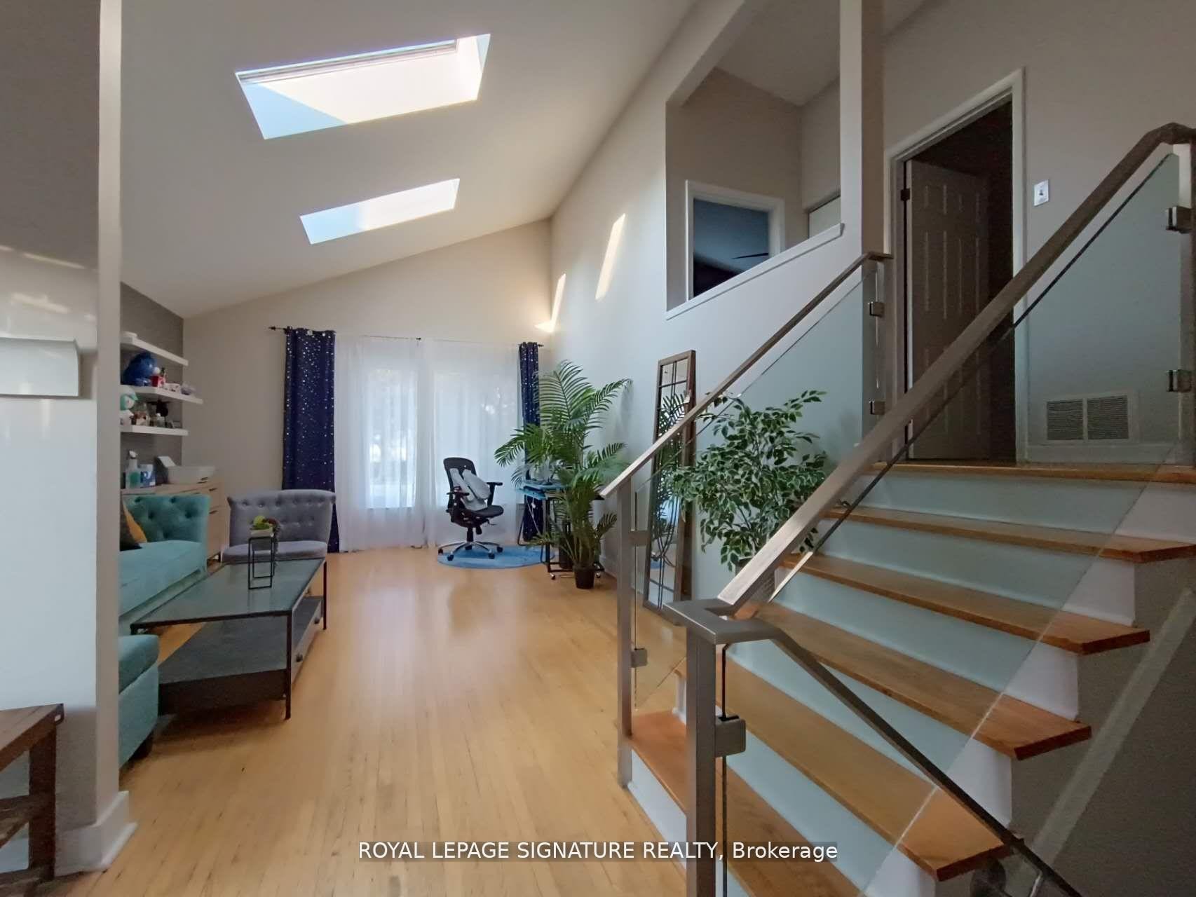 









1306


Ludbrook

Court,
Mississauga,




ON
L5J 3N9

