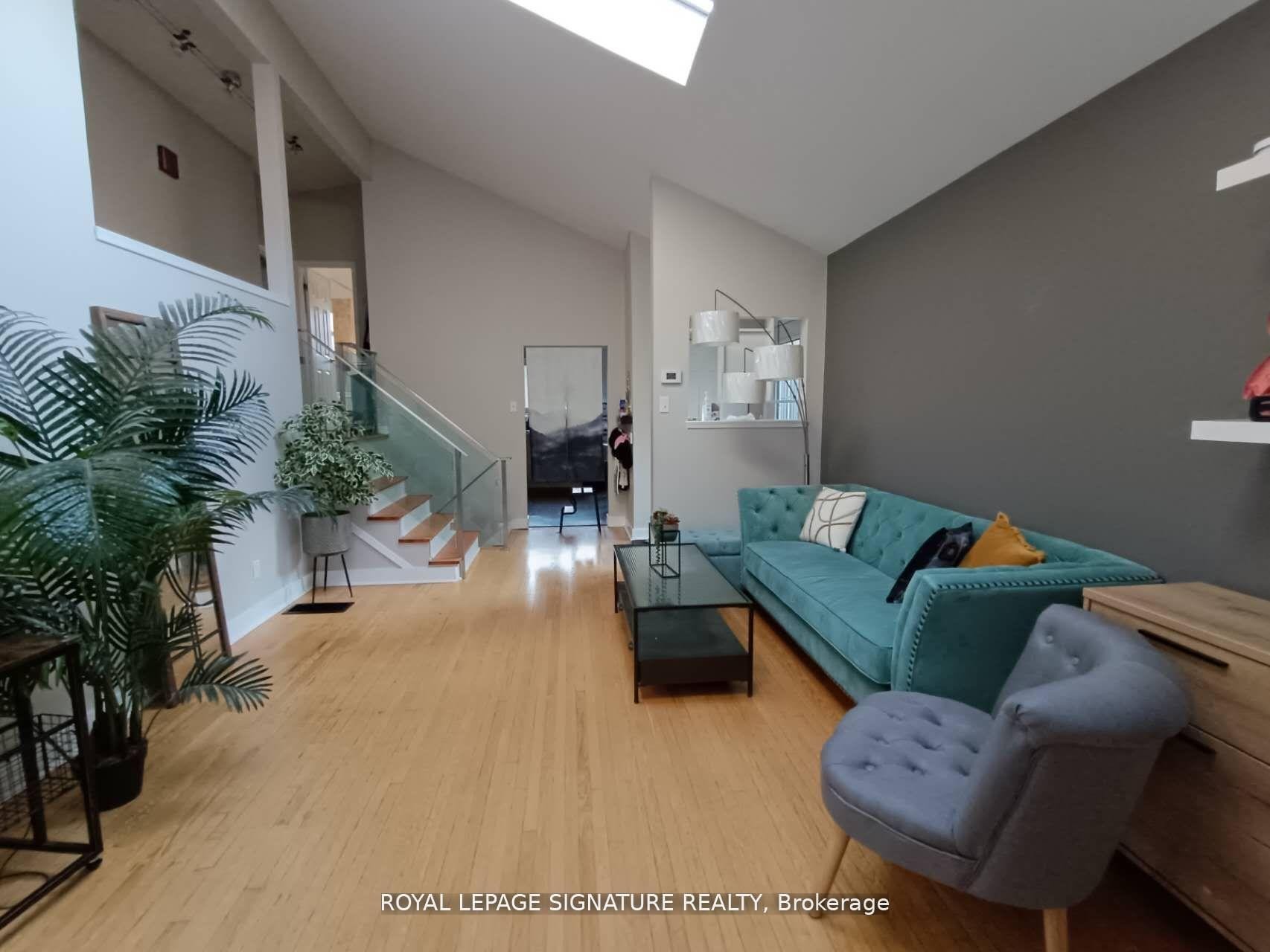 









1306


Ludbrook

Court,
Mississauga,




ON
L5J 3N9

