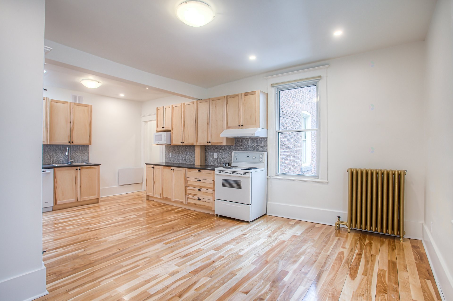 









2135


Boul. Édouard-Montpetit

, 6,
Montréal (Côte-des-Neiges/Notre-Dame-de-Grâce),




QC
H3T1J3

