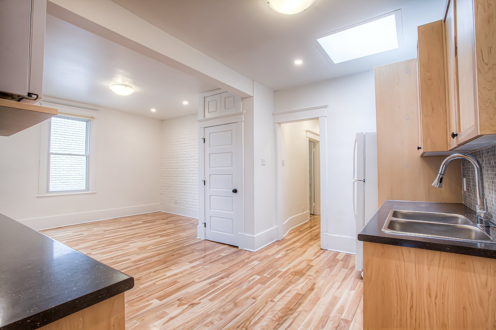 









2135


Boul. Édouard-Montpetit

, 6,
Montréal (Côte-des-Neiges/Notre-Dame-de-Grâce),




QC
H3T1J3

