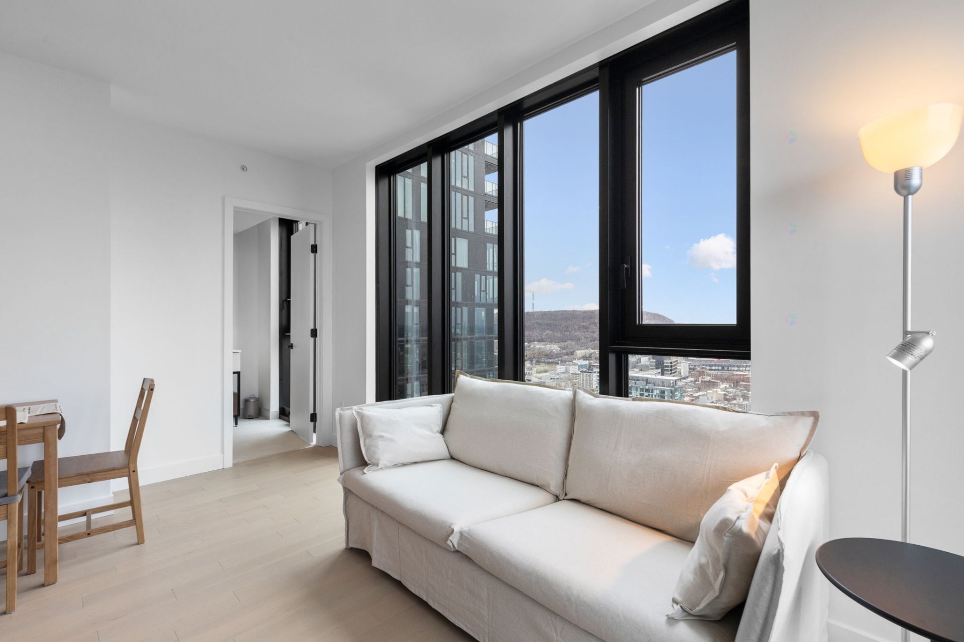 









1210


Rue Jeanne-Mance

, 5324,
Montréal (Ville-Marie),




QC
H2X1M1

