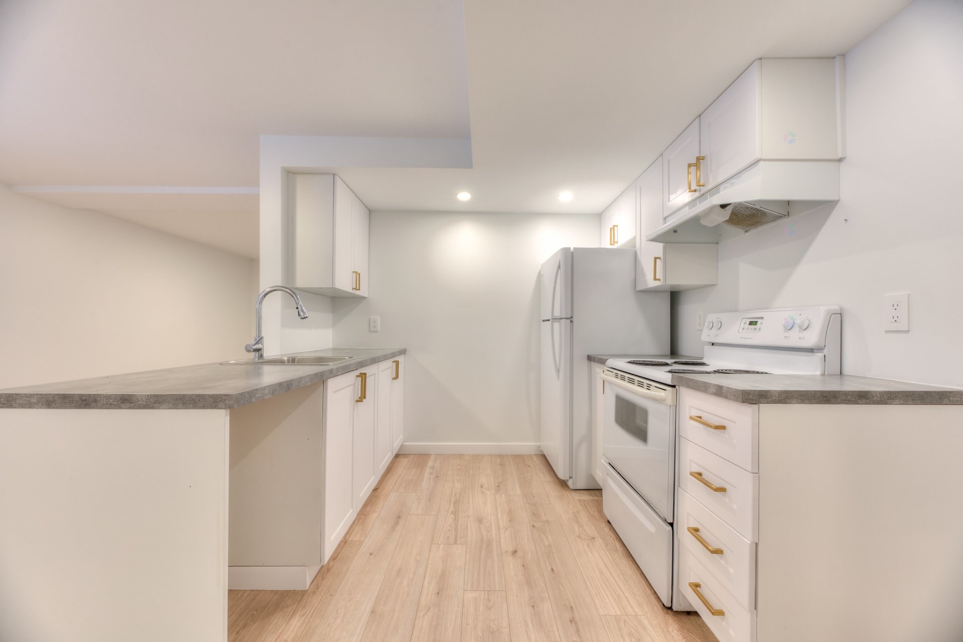 









1855


Rue Richardson

,
Montréal (Le Sud-Ouest),




QC
H3K1G7

