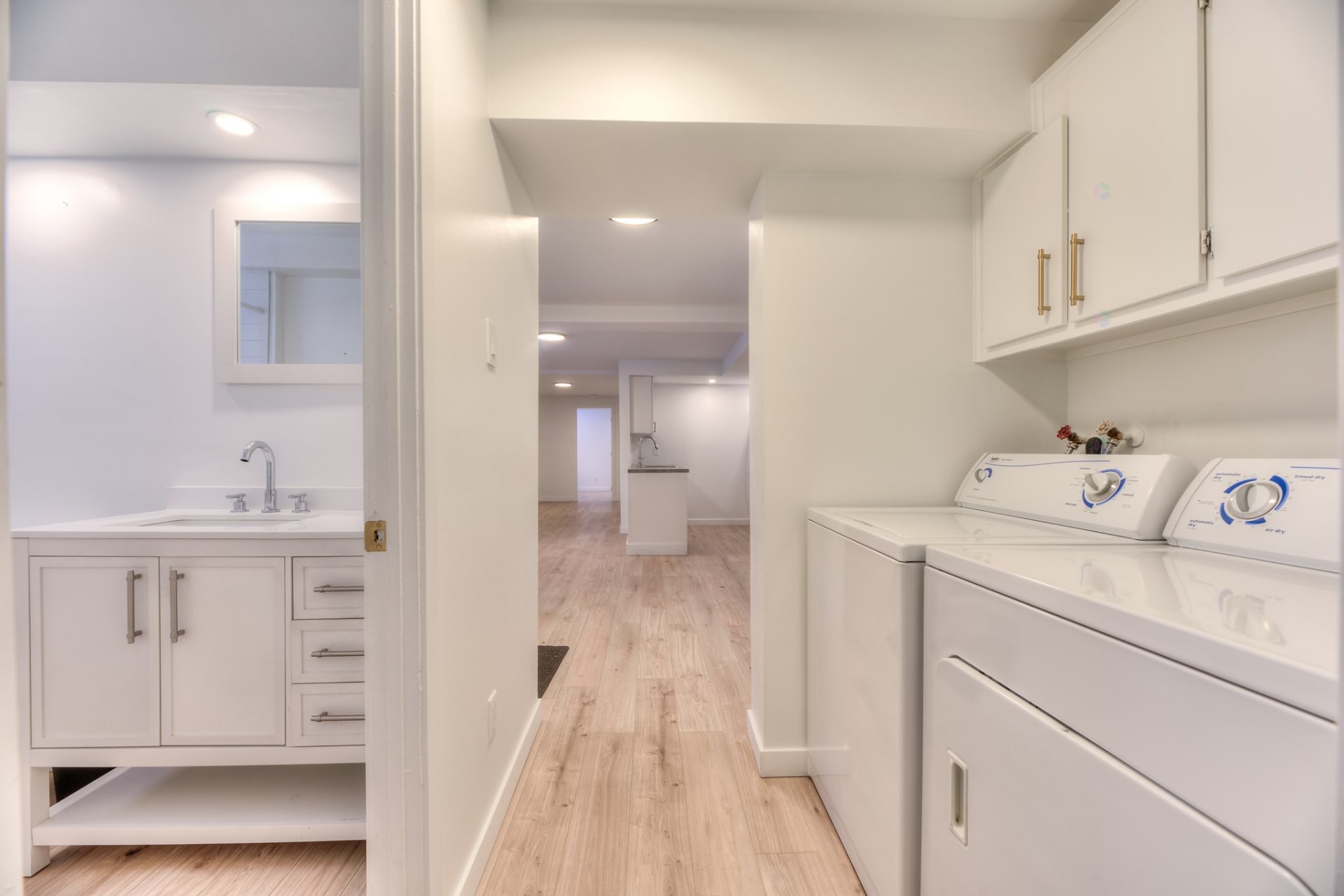 









1855


Rue Richardson

,
Montréal (Le Sud-Ouest),




QC
H3K1G7

