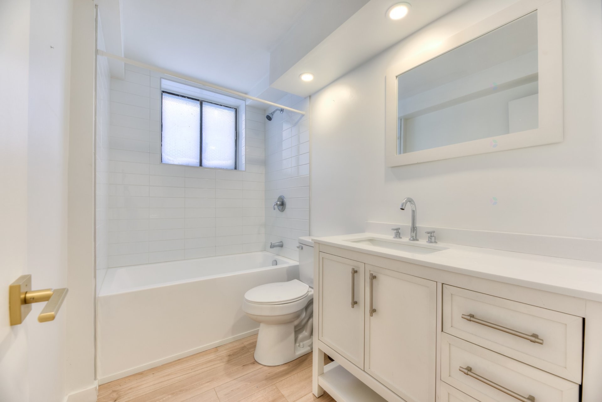 









1855


Rue Richardson

,
Montréal (Le Sud-Ouest),




QC
H3K1G7

