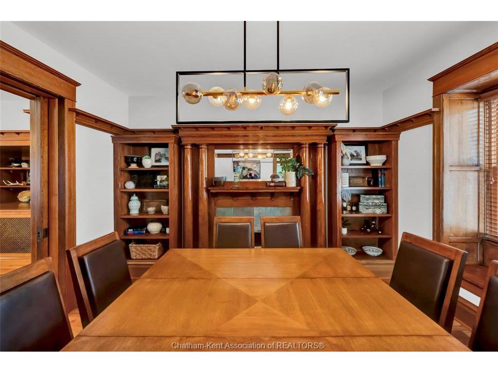 









16


Victoria

Avenue,
Chatham,




ON
N7L 2Z6

