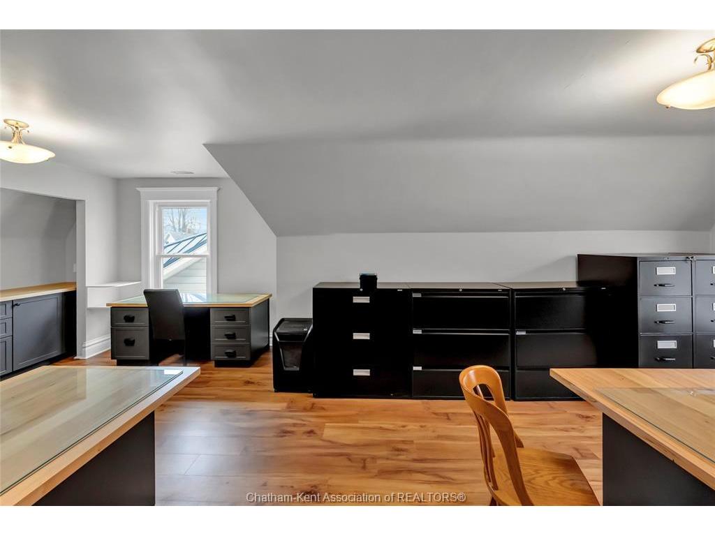 









16


Victoria

Avenue,
Chatham,




ON
N7L 2Z6

