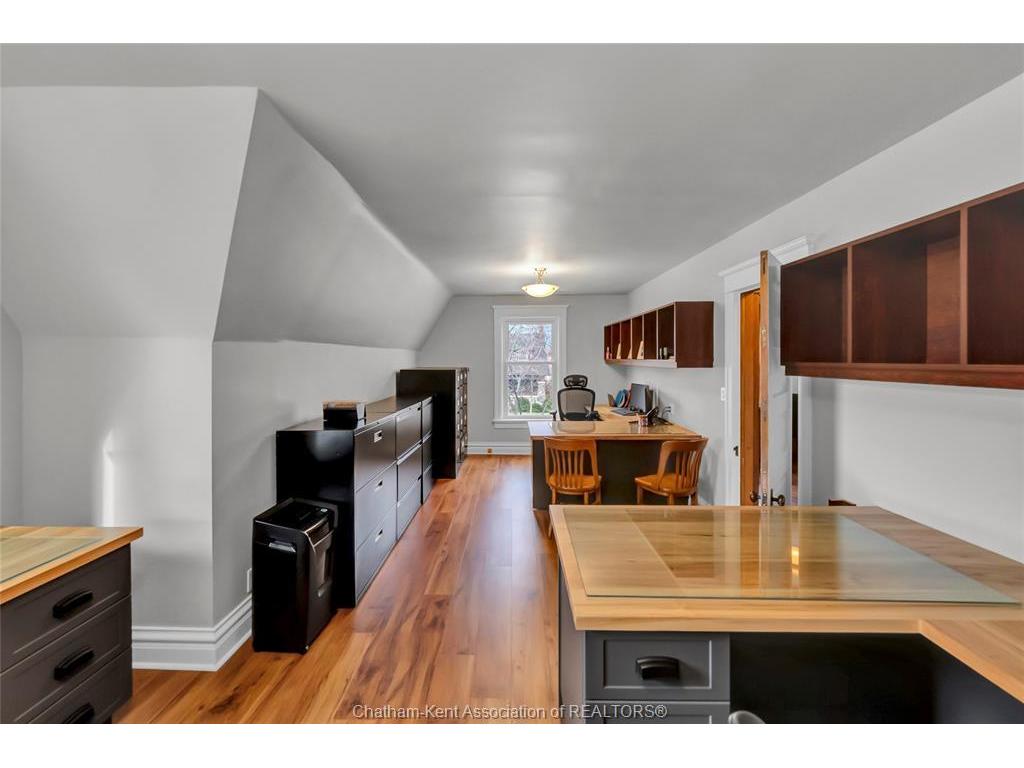 









16


Victoria

Avenue,
Chatham,




ON
N7L 2Z6

