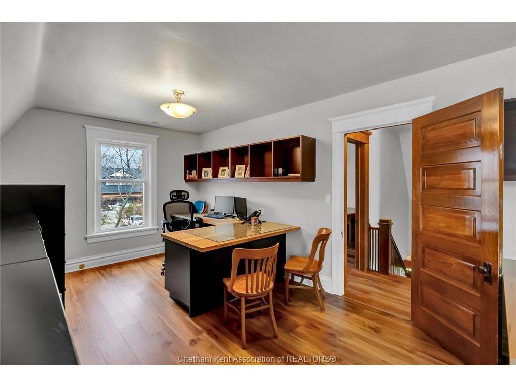 









16


Victoria

Avenue,
Chatham,




ON
N7L 2Z6

