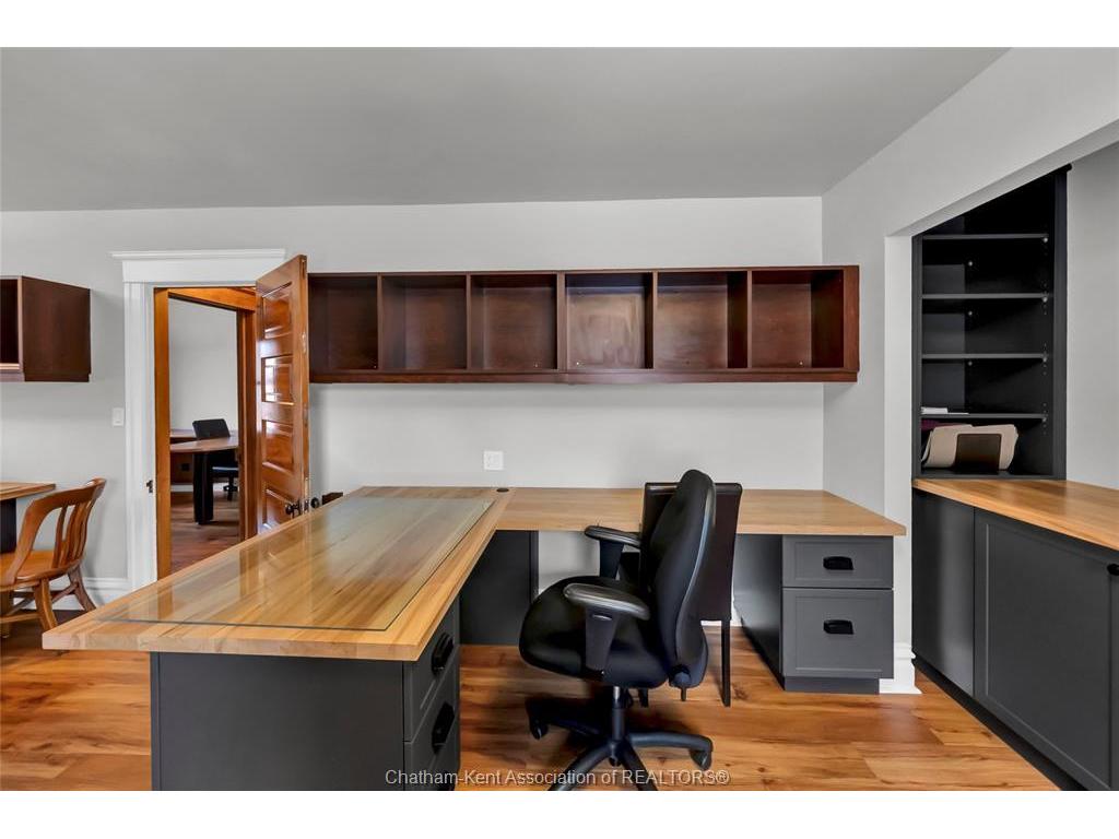 









16


Victoria

Avenue,
Chatham,




ON
N7L 2Z6

