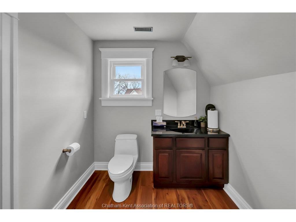 









16


Victoria

Avenue,
Chatham,




ON
N7L 2Z6

