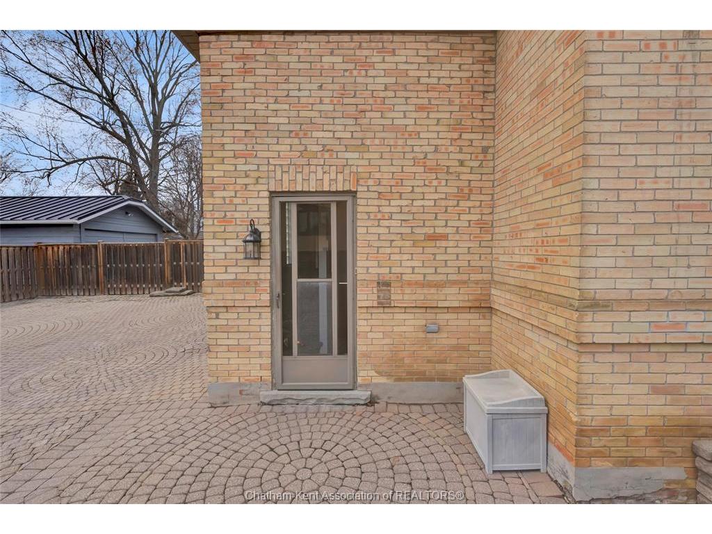 









16


Victoria

Avenue,
Chatham,




ON
N7L 2Z6

