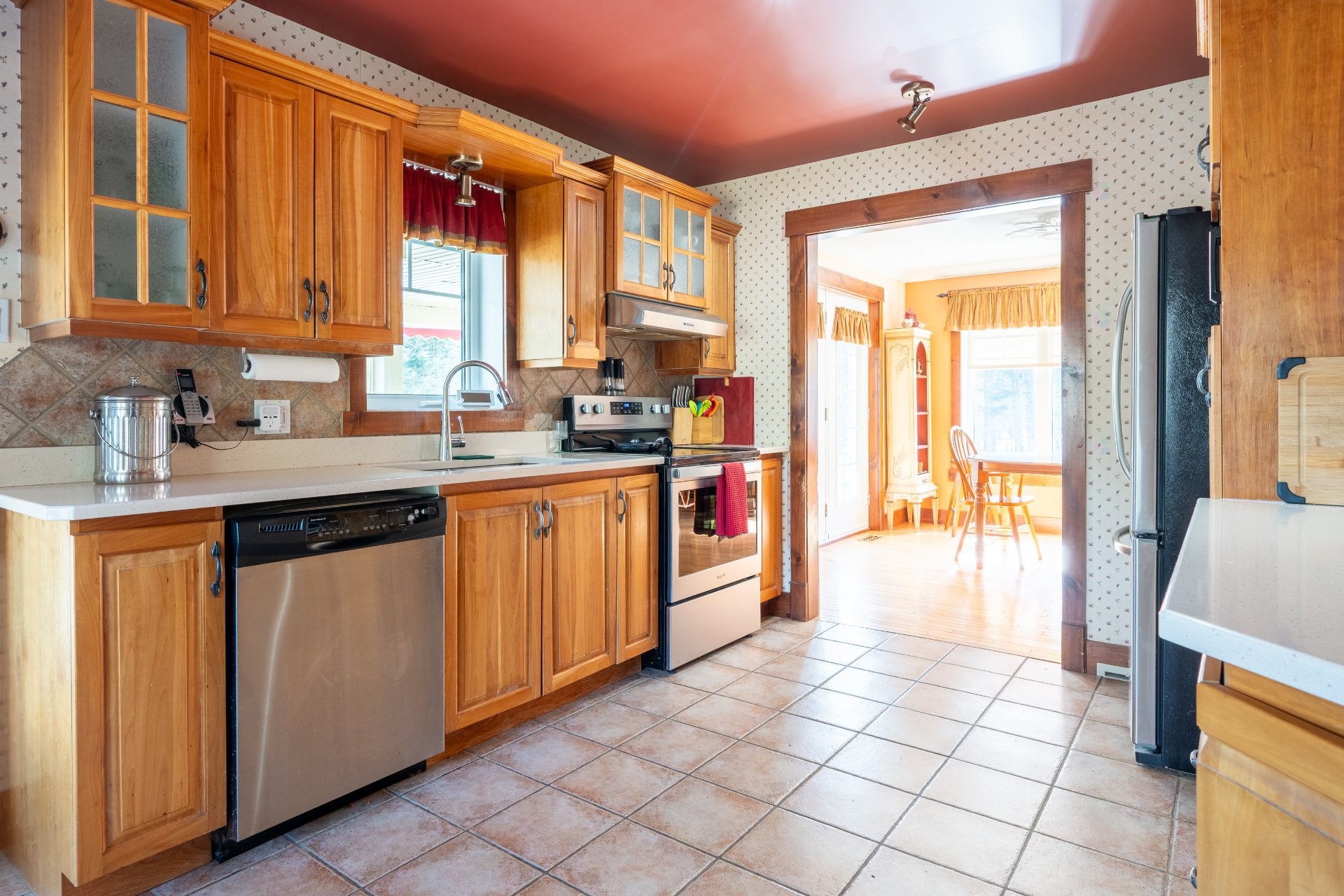 









530


Rue Arthur-Dupuis

,
Sherbrooke (Brompton/Rock Forest/Saint-Élie/Deauville),




QC
J1C0E2

