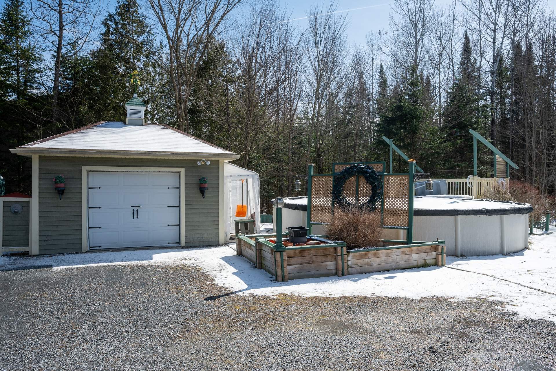 









530


Rue Arthur-Dupuis

,
Sherbrooke (Brompton/Rock Forest/Saint-Élie/Deauville),




QC
J1C0E2

