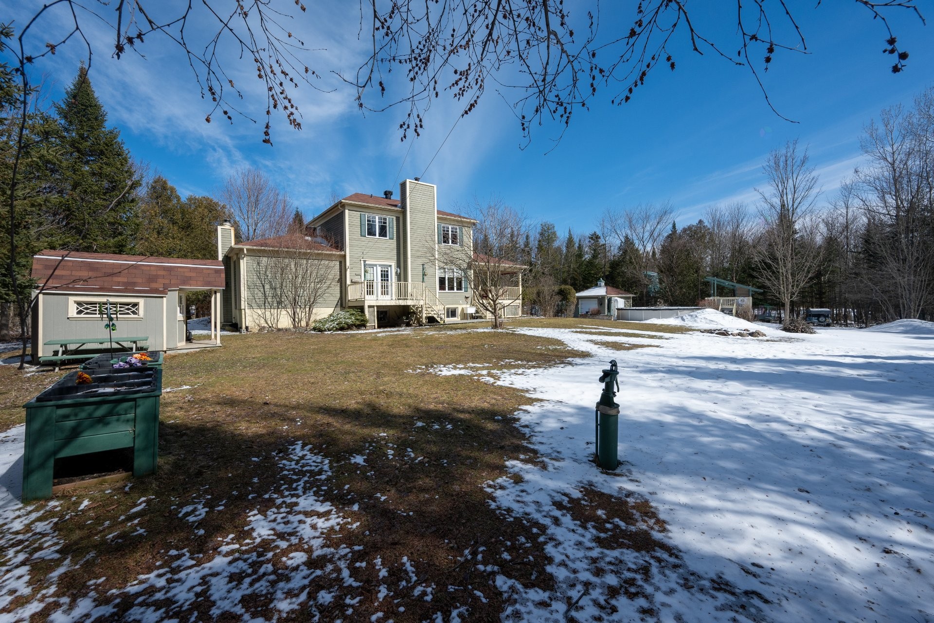 









530


Rue Arthur-Dupuis

,
Sherbrooke (Brompton/Rock Forest/Saint-Élie/Deauville),




QC
J1C0E2

