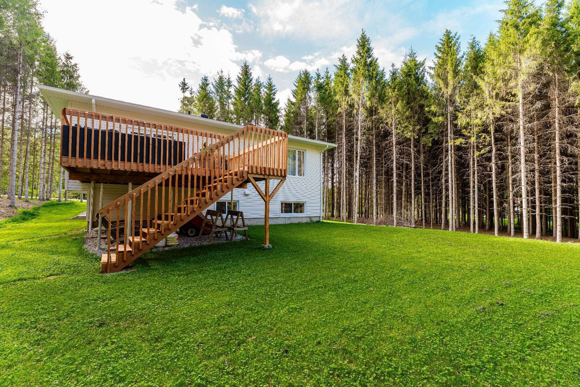 









2361


Ch. Deschesne 

,
Saint-Denis-de-Brompton,




QC
J0B2P0

