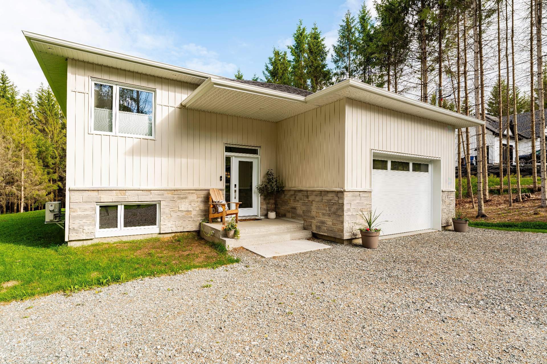 









2361


Ch. Deschesne 

,
Saint-Denis-de-Brompton,




QC
J0B2P0


