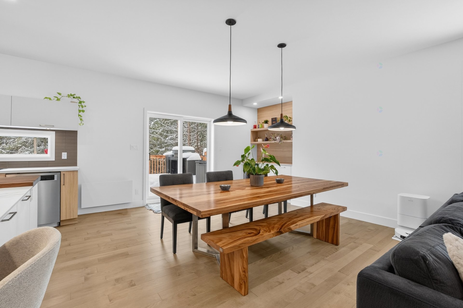









2361


Ch. Deschesne 

,
Saint-Denis-de-Brompton,




QC
J0B2P0

