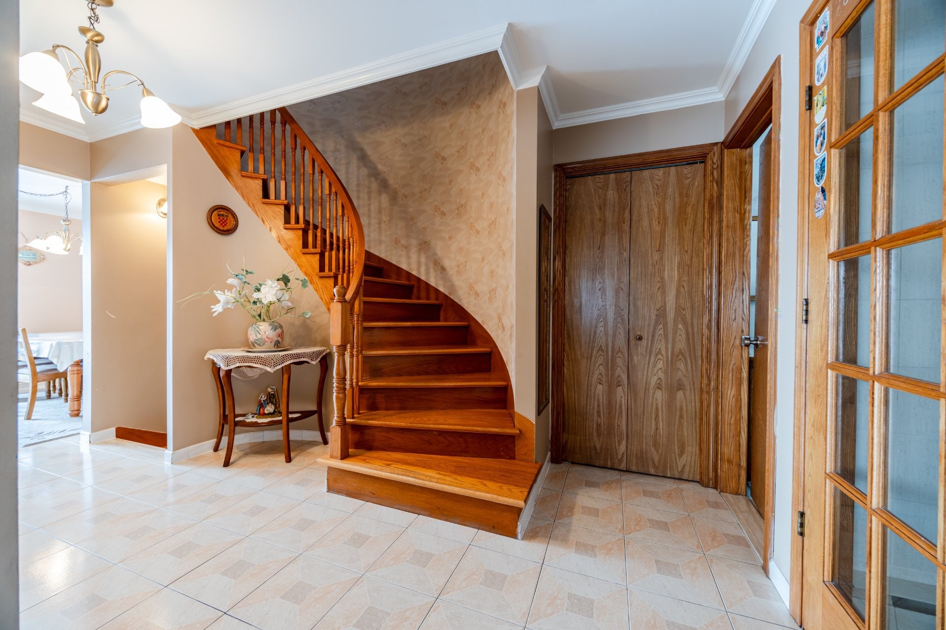 









11374


Rue Poincaré

,
Montréal (Ahuntsic-Cartierville),




QC
H3L3L7

