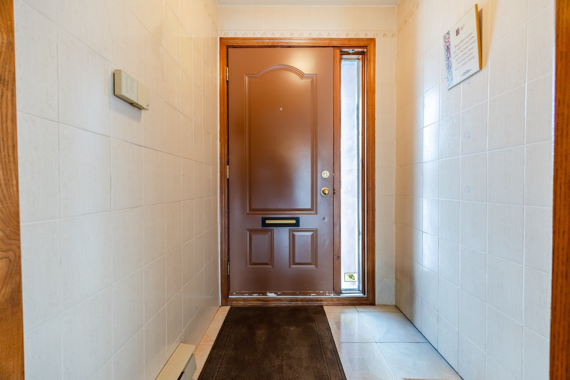 









11374


Rue Poincaré

,
Montréal (Ahuntsic-Cartierville),




QC
H3L3L7

