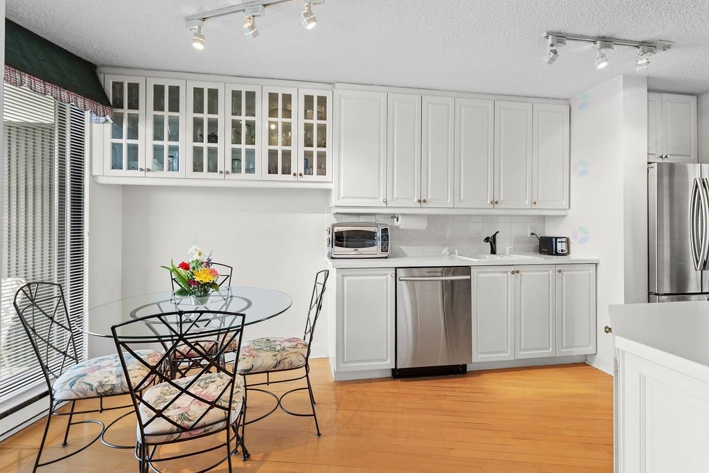 









4300


Place des Cageux

, 501,
Laval (Chomedey),




QC
H7W4Z3

