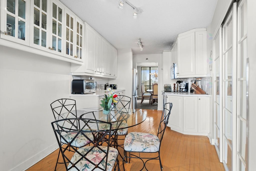 









4300


Place des Cageux

, 501,
Laval (Chomedey),




QC
H7W4Z3

