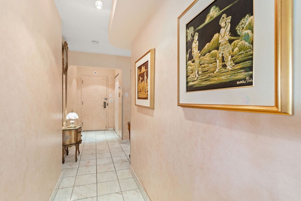 









4300


Place des Cageux

, 501,
Laval (Chomedey),




QC
H7W4Z3

