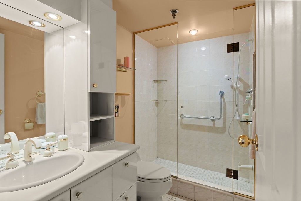 









4300


Place des Cageux

, 501,
Laval (Chomedey),




QC
H7W4Z3

