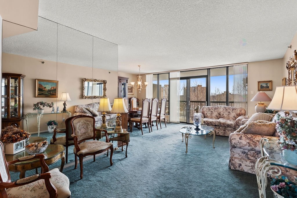 









4300


Place des Cageux

, 501,
Laval (Chomedey),




QC
H7W4Z3


