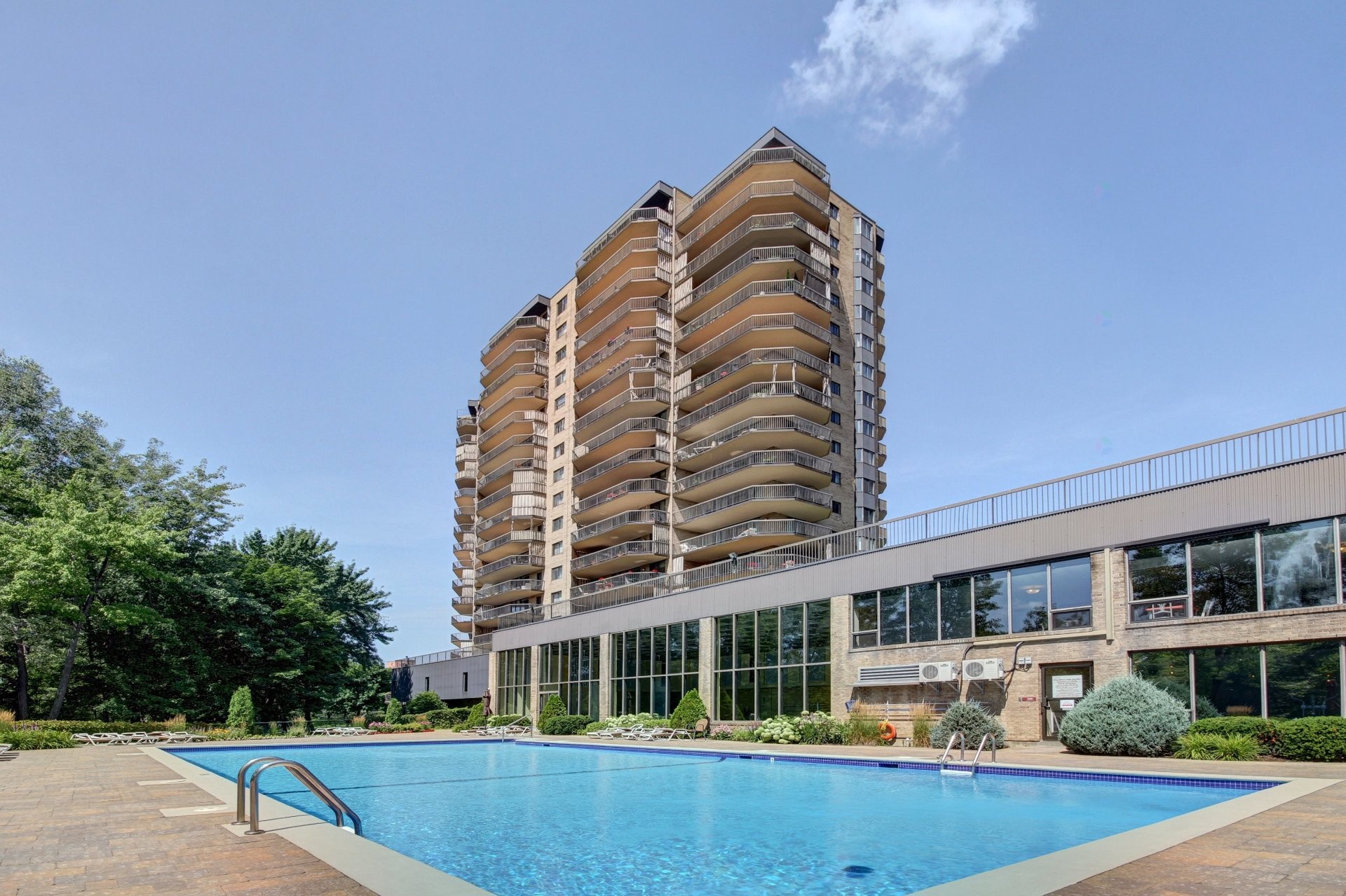 









4300


Place des Cageux

, 501,
Laval (Chomedey),




QC
H7W4Z3

