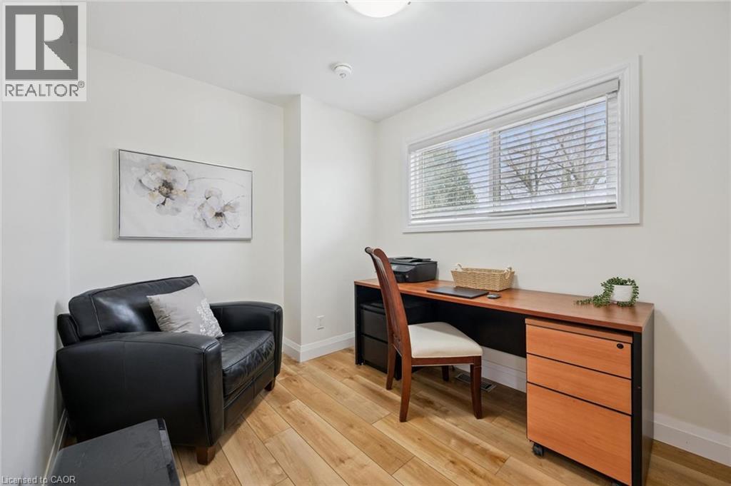 












699 FREDERICK Street

,
Kitchener,




Ontario
N2B2B3

