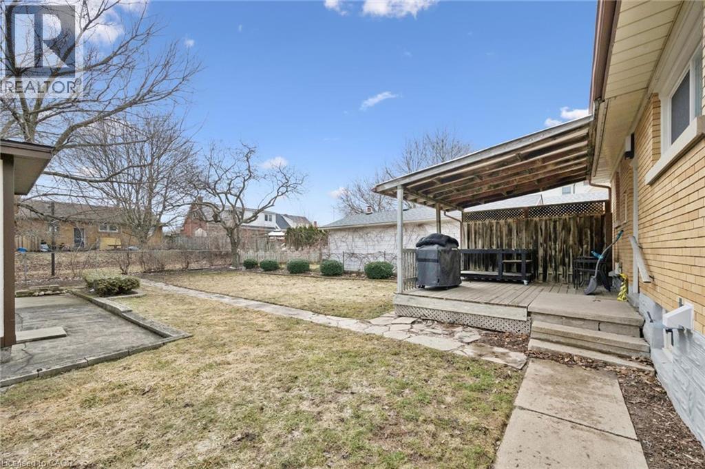 












699 FREDERICK Street

,
Kitchener,




Ontario
N2B2B3

