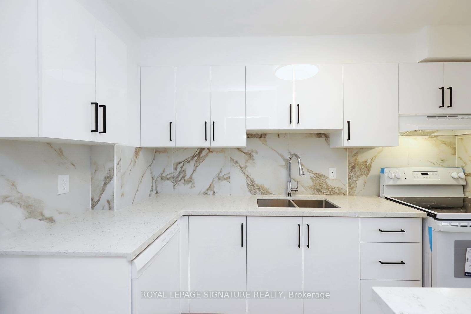 









3


Massey

Square, 2202,
Toronto,




ON
M4C 5L5

