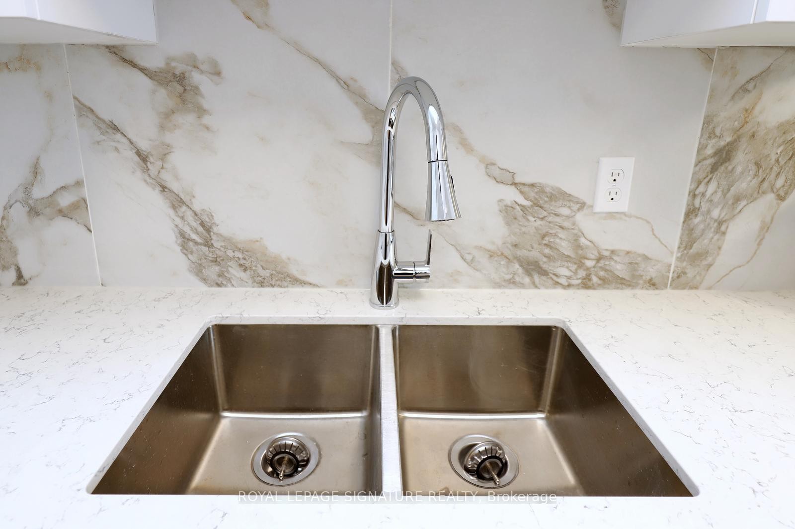 









3


Massey

Square, 2202,
Toronto,




ON
M4C 5L5

