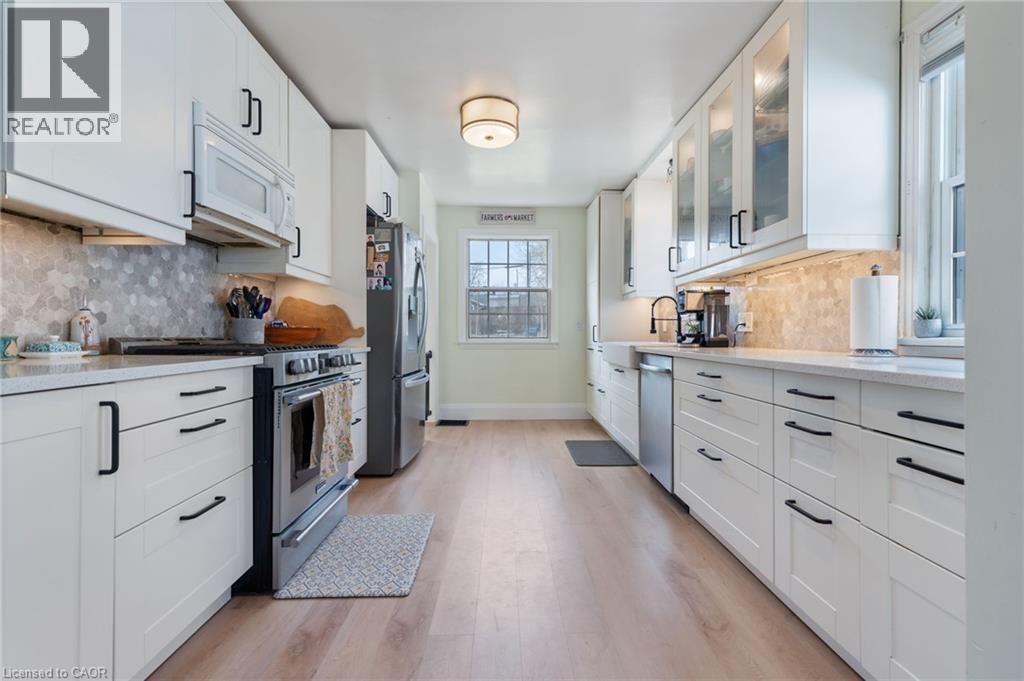 












421 ST ANDREW Street

,
Port Dover,




Ontario
N0A1N0

