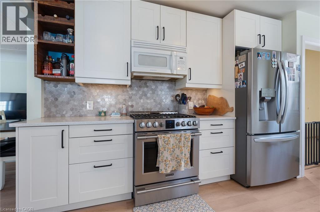 












421 ST ANDREW Street

,
Port Dover,




Ontario
N0A1N0

