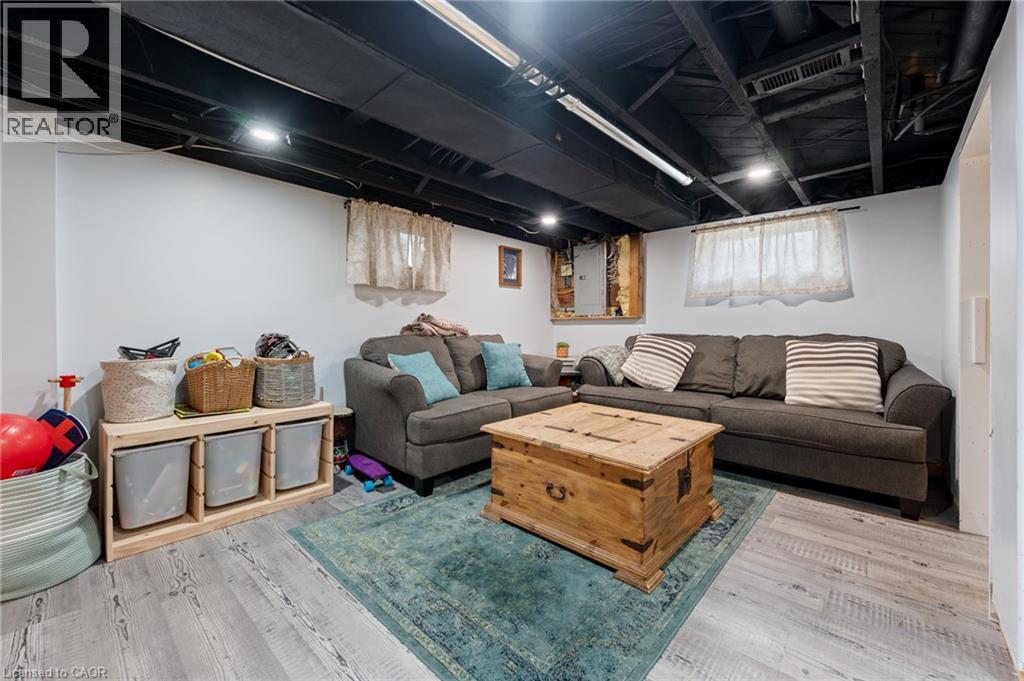 












421 ST ANDREW Street

,
Port Dover,




Ontario
N0A1N0

