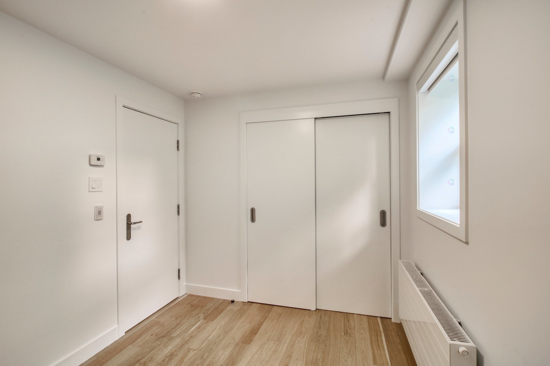 









1


Av. Rosemount

, 23,
Westmount,




QC
H3Y3G6

