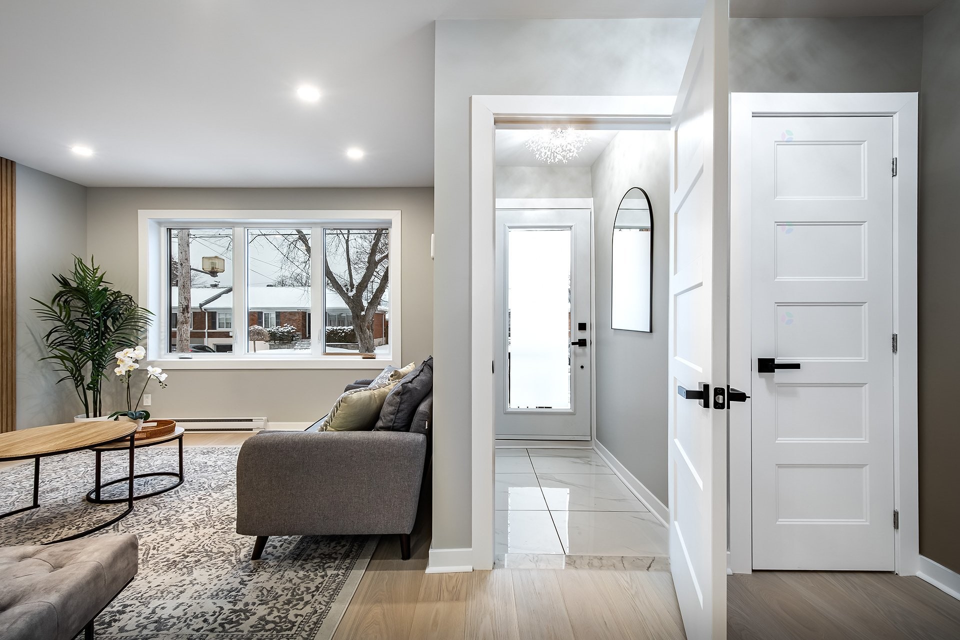 









5757


Av. Davies

,
Côte-Saint-Luc,




QC
H4W2R5

