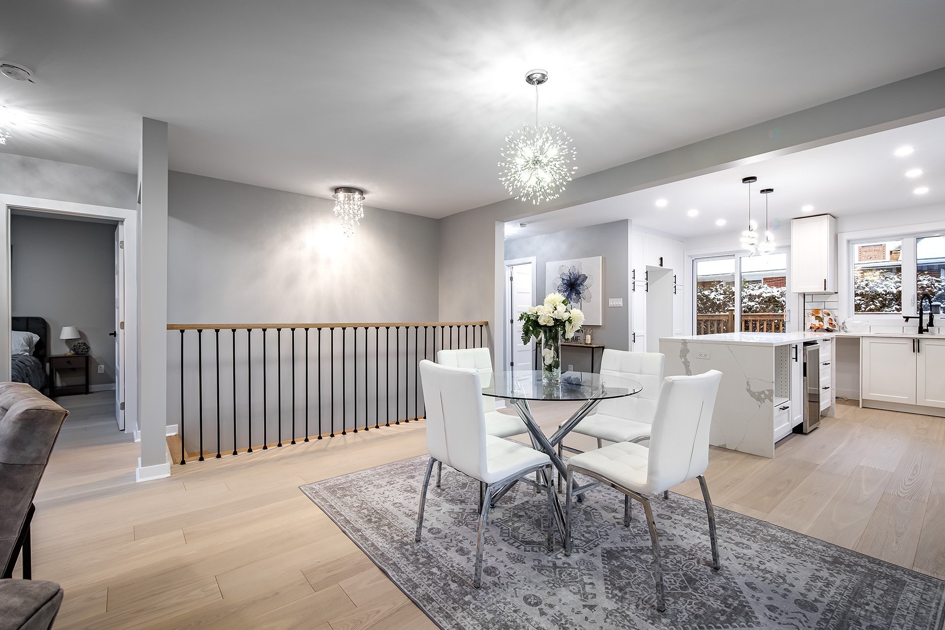 









5757


Av. Davies

,
Côte-Saint-Luc,




QC
H4W2R5

