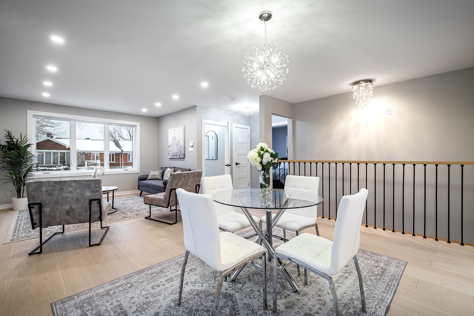 









5757


Av. Davies

,
Côte-Saint-Luc,




QC
H4W2R5

