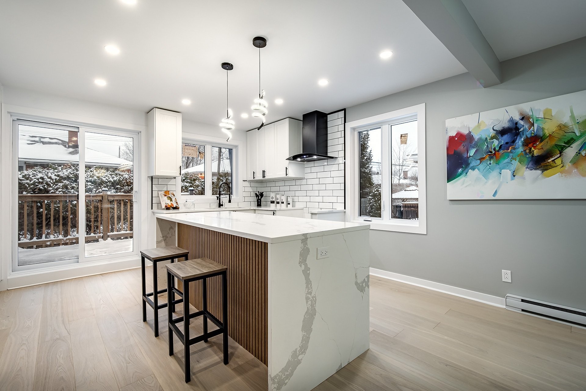 









5757


Av. Davies

,
Côte-Saint-Luc,




QC
H4W2R5

