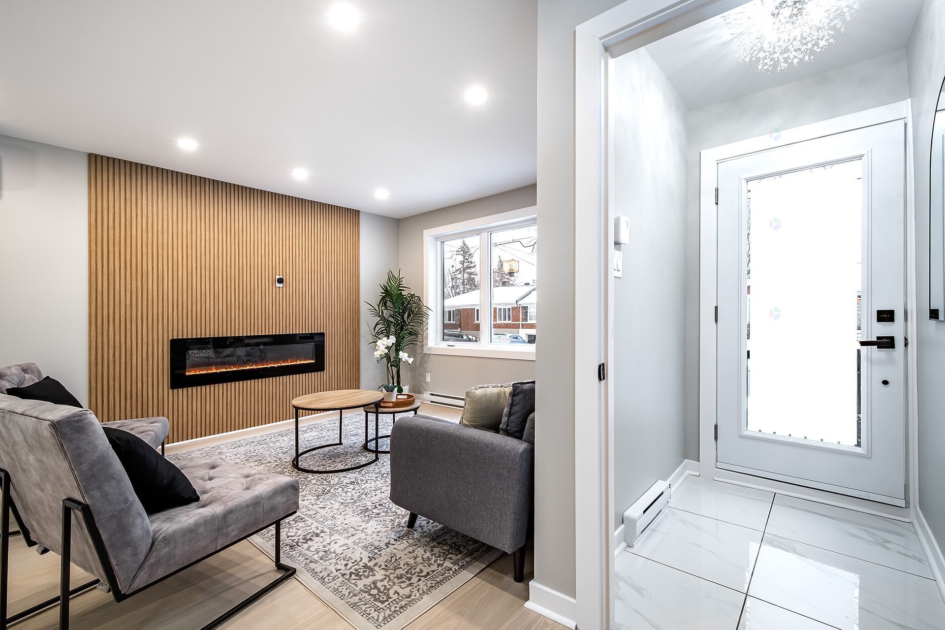 









5757


Av. Davies

,
Côte-Saint-Luc,




QC
H4W2R5

