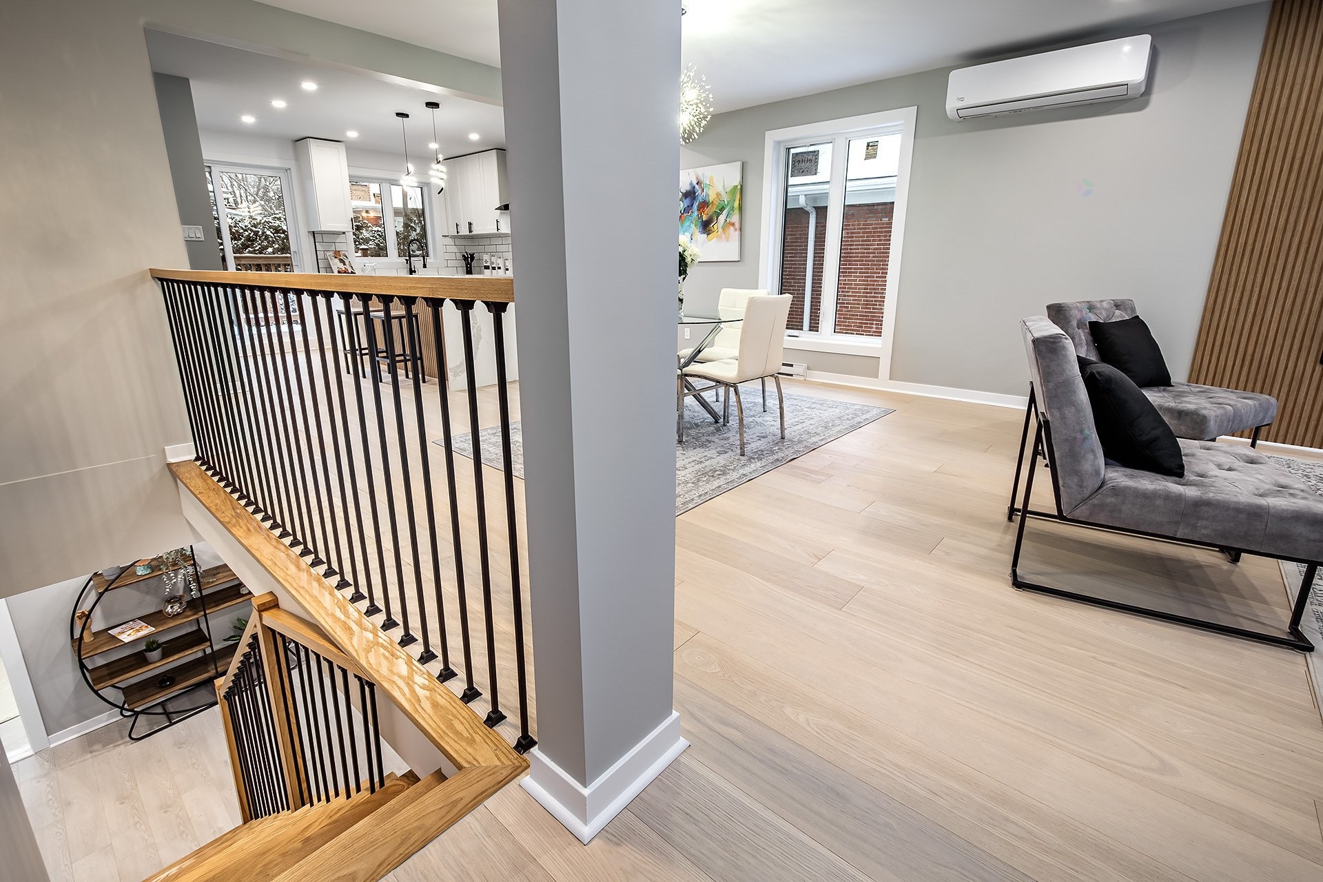 









5757


Av. Davies

,
Côte-Saint-Luc,




QC
H4W2R5

