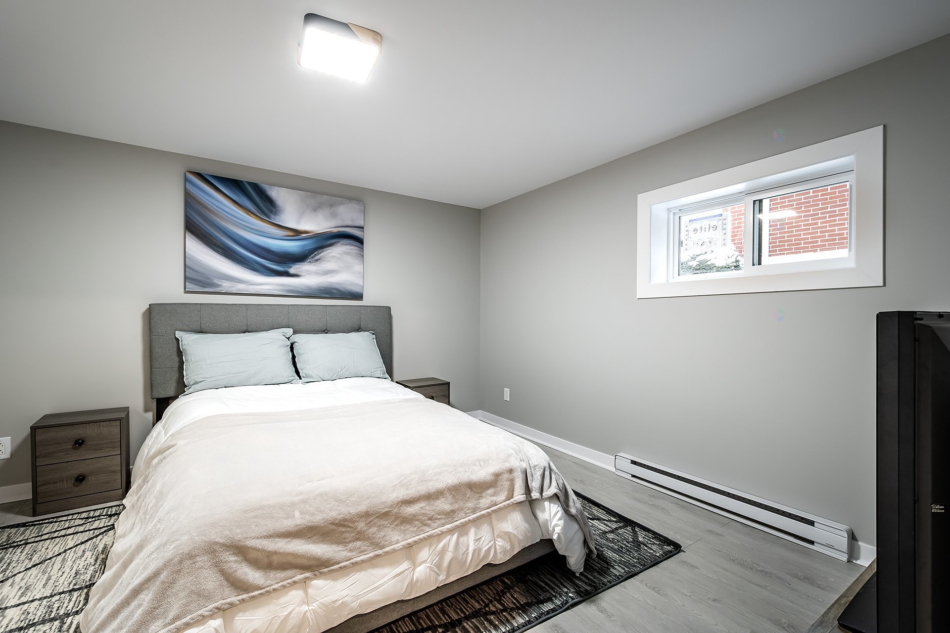 









5757


Av. Davies

,
Côte-Saint-Luc,




QC
H4W2R5

