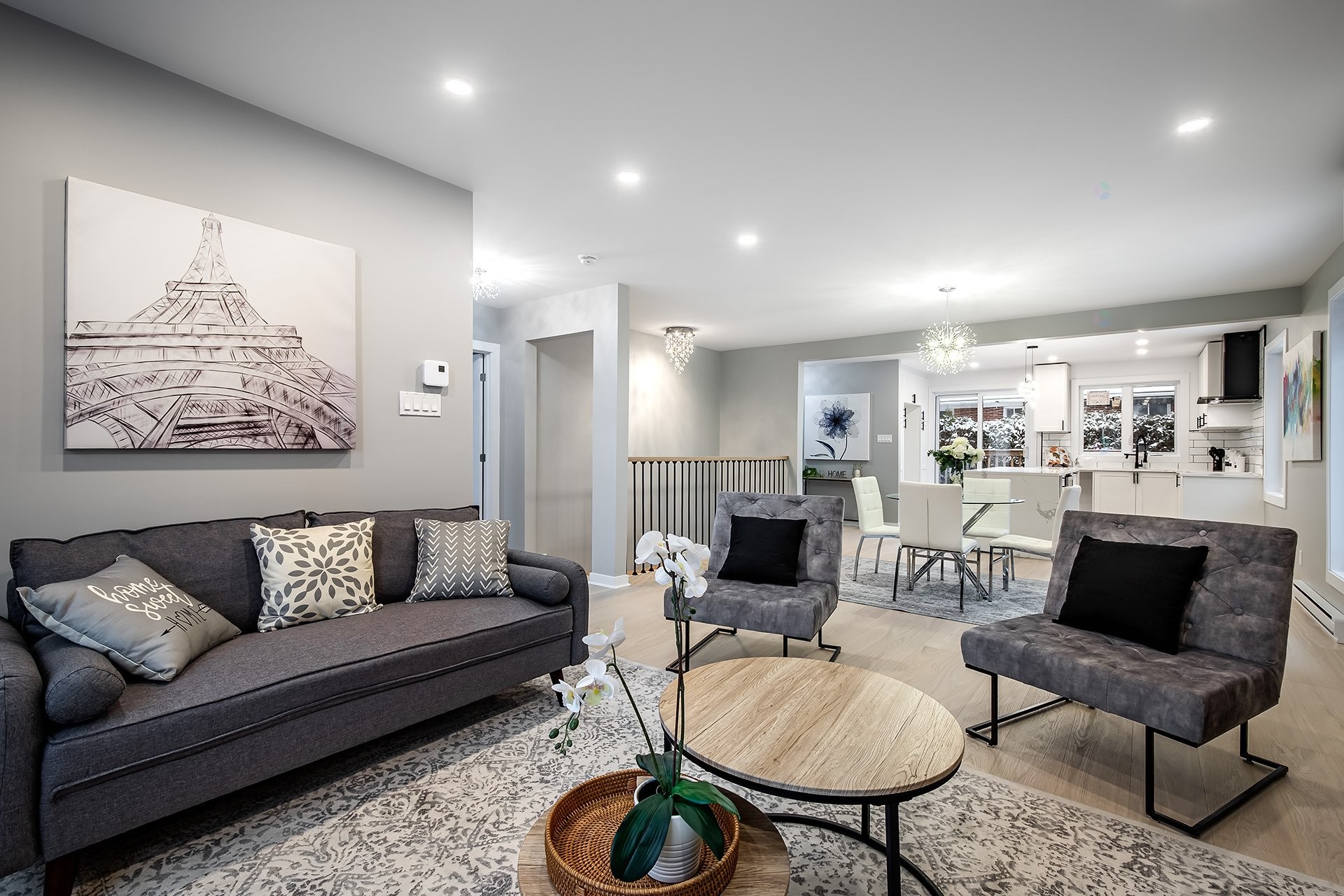 









5757


Av. Davies

,
Côte-Saint-Luc,




QC
H4W2R5

