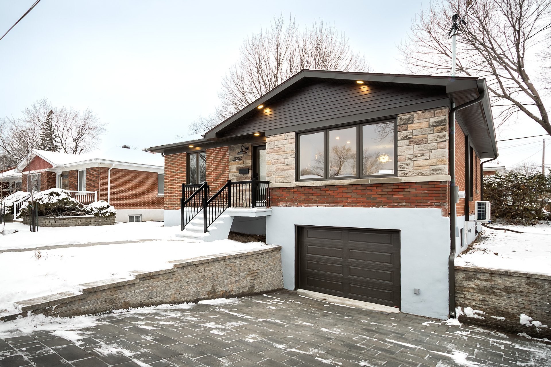 









5757


Av. Davies

,
Côte-Saint-Luc,




QC
H4W2R5

