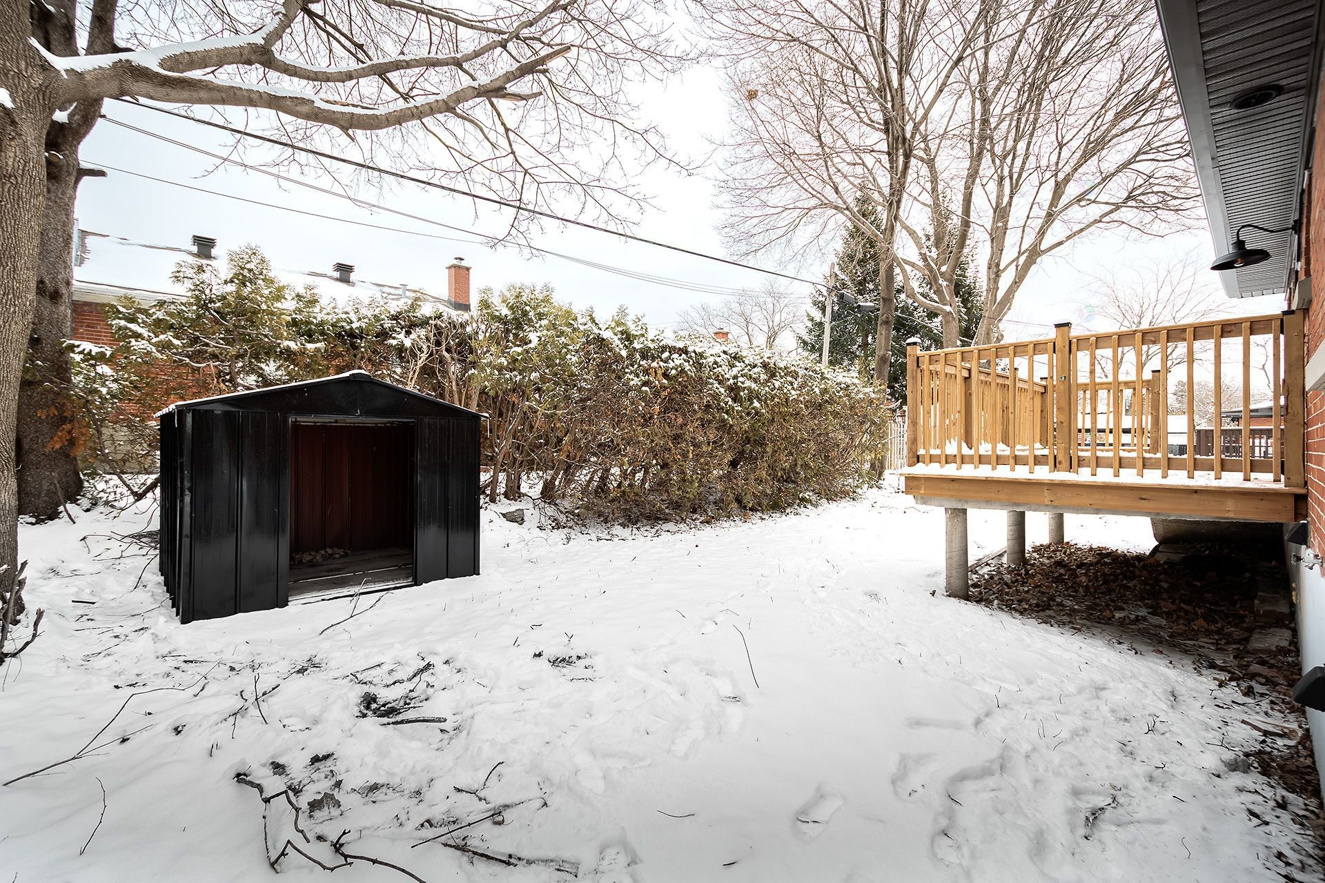 









5757


Av. Davies

,
Côte-Saint-Luc,




QC
H4W2R5

