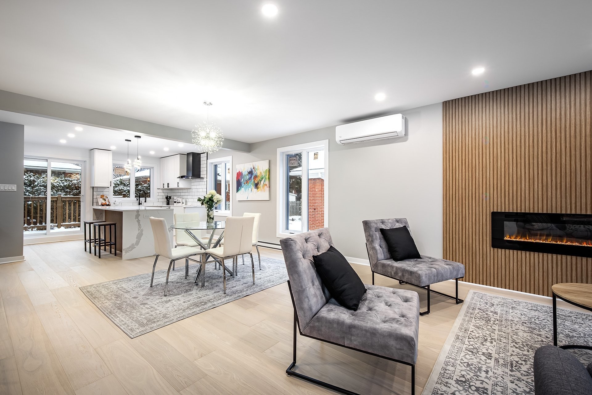 









5757


Av. Davies

,
Côte-Saint-Luc,




QC
H4W2R5

